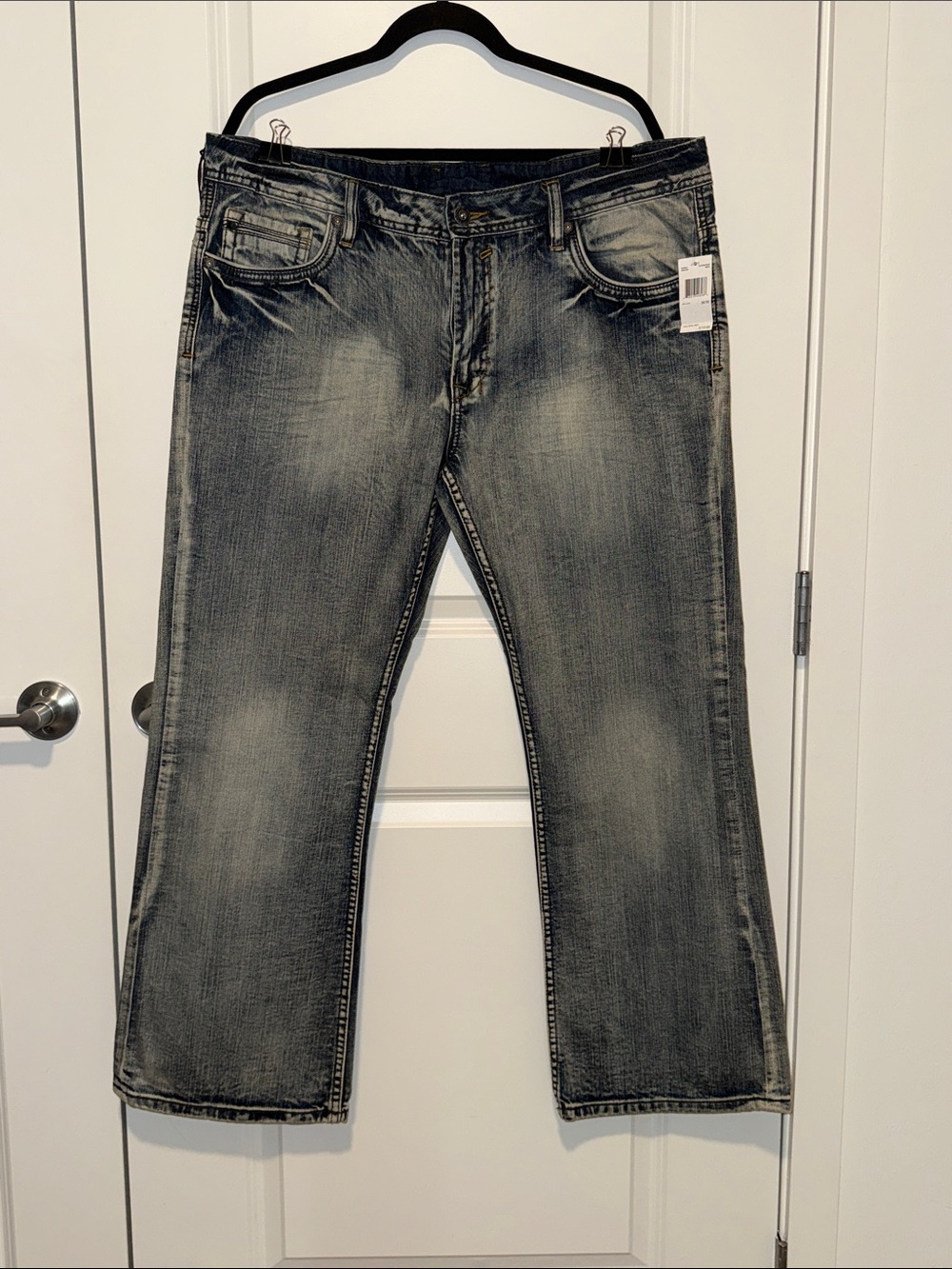 Men's Relaxed-Fit Washed Gray Jeans